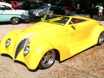 Nice lowered 38's Ford Convertible at Riley's Tavern classic Car Day.